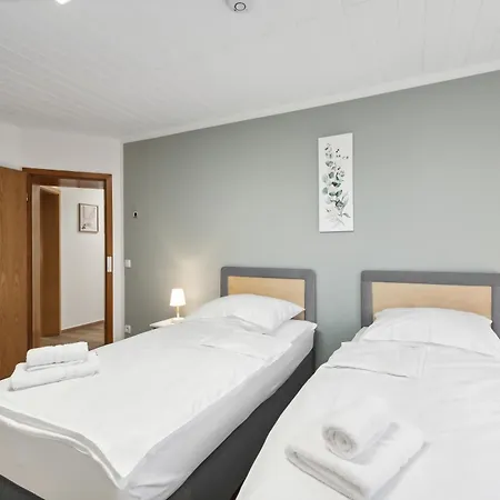 Rudi Homes #2 Apartment