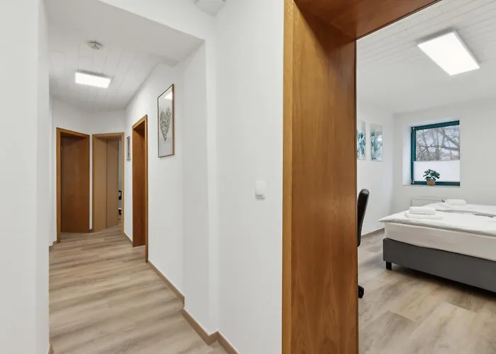 公寓 Rudi Homes #2 *